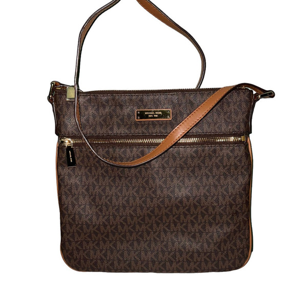 Michael Kors Bedford Flat Crossbody Bag - Picture 5 of 15